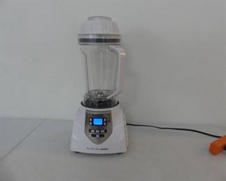 Living Well Montel HealthMaster Elite Professional Countertop Blender Model #JLA-8