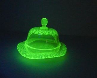 Vintage Mosser Queen Daisy & Buttons Vaseline Glass Butter Dome