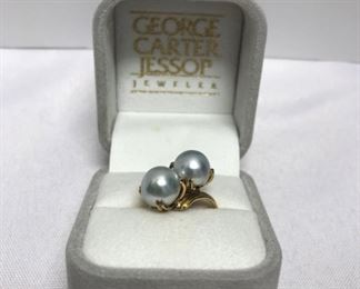 Double Pearl Ring