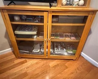 Cabinet Pine w Glass Doors