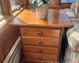 End Table 4 Drawer