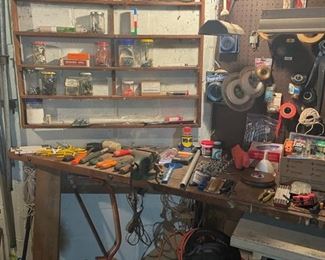 Loaded tool bench 