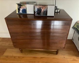 Pair Mid-Century Modern 3 Draw Dressers - American