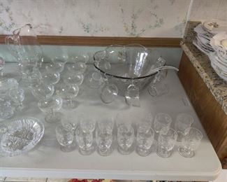 depression glass, punch bowl set