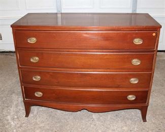 
Lot 552
Vintage Continental mahogany 4 drawer chest
