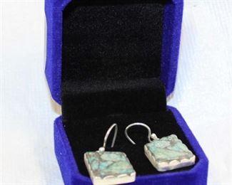 
Lot 675
Vintage turquoise and 925 sterling silver earrings
