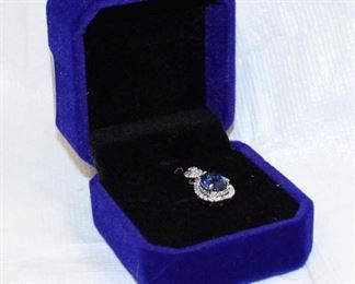 
Lot 676
1.8ct tanzanite and diamond 14K white gold pendant
