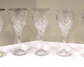 
Lot 706
Set of 5 Lenox leaded crystal platinum wine glasses/stems
