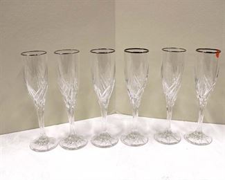 
Lot 707
Set of 6 Lenox leaded crystal champagne flutes w/silver rims
