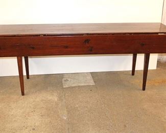 
Lot 805
Antique style knottie pine country drop side farm table sold by Stephen Von Hohen
