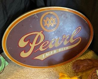 Pearl beer lighted sign (works)