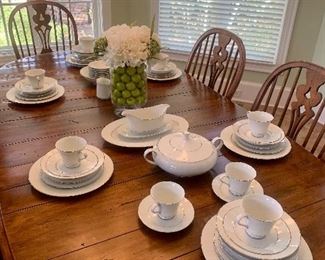 Crown Empire China, Princess pattern. service for 8.