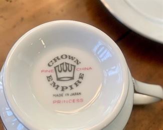 Crown Empire China, Princess pattern. service for 8.