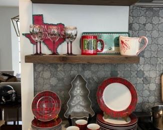 Christmas Tartan 8 piece place setting with 4 Mugs