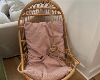 Outdoor/Indoor Wicker Hanging Chair