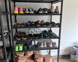 Metal 6 Shelf unit, Hexagon Saltillo tiles 