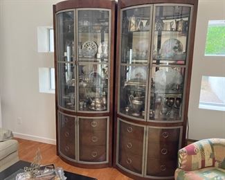2 display cabinets