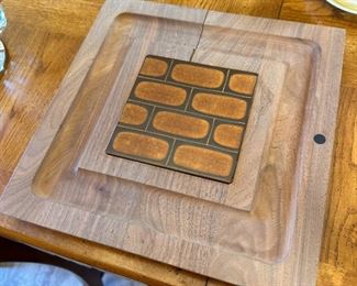 Georges Briard cheese cutting serving board