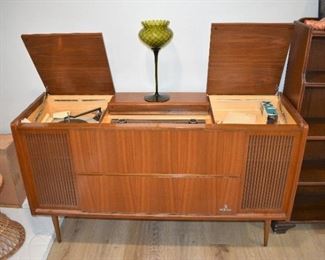 Begin Room by Room Close ups