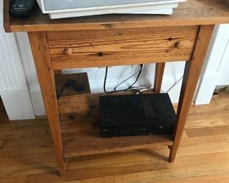 Antique 1 Drawer Cabinet $ 74.00