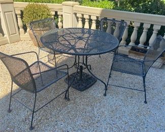 Metal Garden Table / 4 Chairs $ 158.00