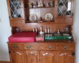 ethan allen china cabinet hutch