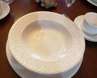 MIKASA Set of 8 W EXTRAS 