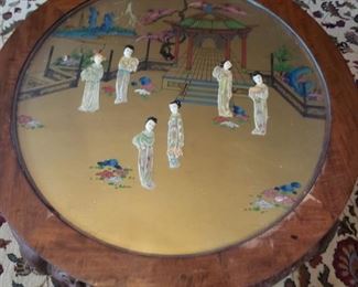 Oriental round offee table w 4 stools