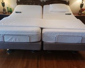 TEMPERPEDIC adjustable split  king bed, headboard not attached so will sell seperate if not interested in headboard. Excellent 
condition. Paperwork and extra attachment cords 