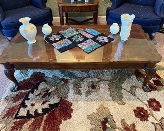 coffee table & area rug