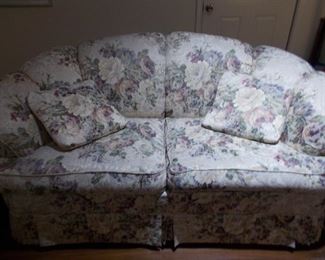 Floral love seat