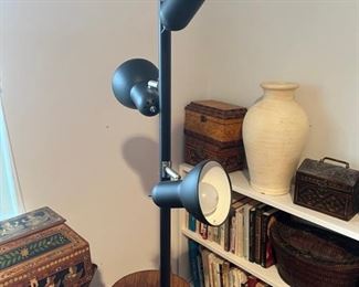 FLOOR LAMPS