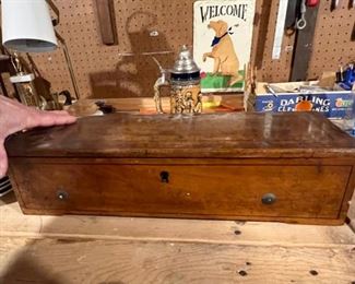 ANTIQUE CYLINDER MUSIC BOX