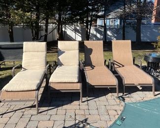 LOUNGE CHAIRS