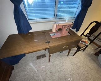 nice sewing machine 