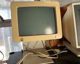 Who… that’s an old apple!