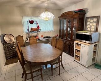 Sturdy table & 6 chairs!