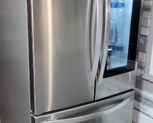 Very nice LG French Door Refrigerator