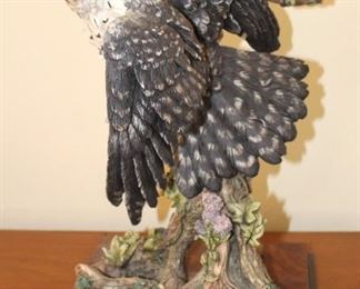 Large original Florence Giuseppe Armani statue          "The Hunt".  The left talon needs repair, it is with the piece.