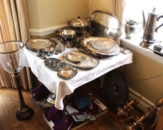 Large amount silverplate.  