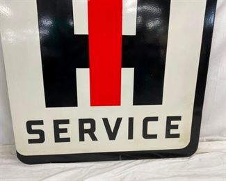 CLOSEUP BOTTOM SIDE 1