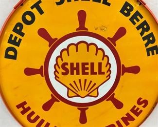 CLOSEUP SHELL MARINES SIGN