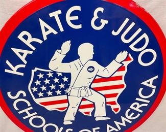 W/ INSTRUCTOR GRAPHICS