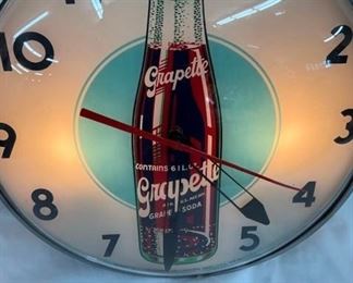 GRAPETTE LIGHTUP CLOCK