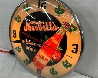 CLOSEUP CLOCK