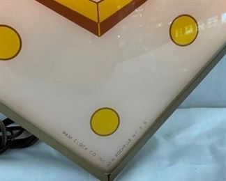 CLOSEUP DR. PEPPER CLOCK