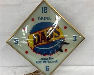 21IN DADS ROOTBEER LIGHTUP CLOCK