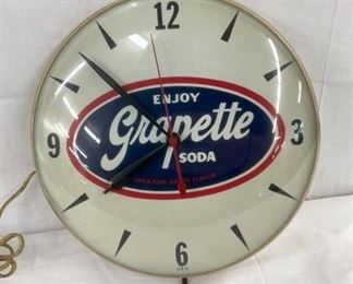 10IN ENJOY GRAPETTE CLOCK
