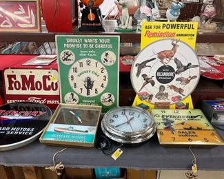 SAMPLE PHOTO ADVERTISING SIGNS/CLOCKS