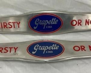 GRAPETTE DOOR PUSHES